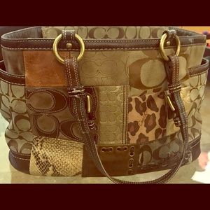 Coach Purse/ Rich Print